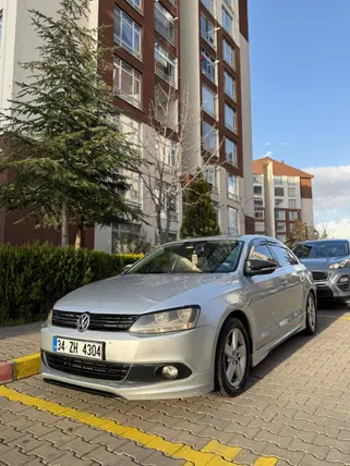 2012 Volkswagen Jetta 1.6 TDi dizel otomatik otomobil - Fotoğraf 2