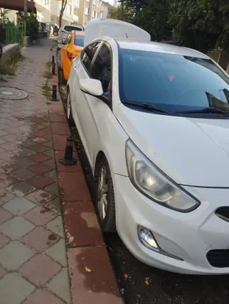 2018 Hyundai Accent Blue 1.6 CRDI dizel yarı Otomatik otomobil - Fotoğraf 3