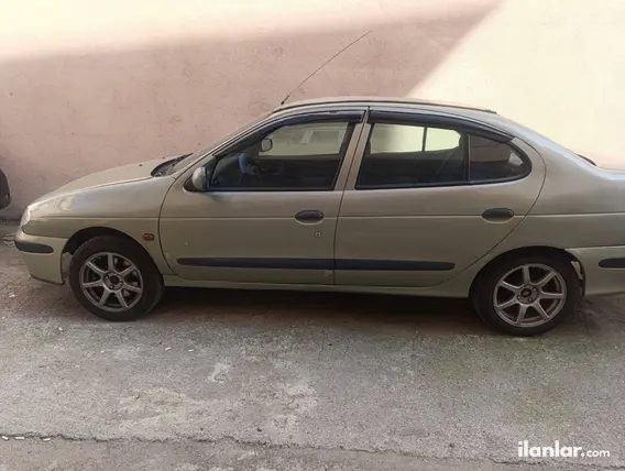 2000 Renault Megane 1.6 lPG manuel otomobil - Fotoğraf 2