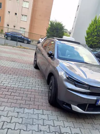 2026 Citroen C4 X 1.2 PureTech benzinli otomatik otomobil - Fotoğraf 3