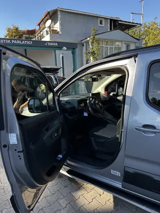 2023 Citroen Berlingo 1.5 BlueHDI dizel otomatik minivan & Panelvan - Fotoğraf 2