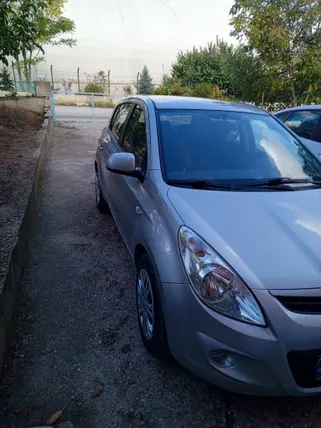 2012 Hyundai i20 Troy 1.2 DOHC benzinli manuel otomobil - Fotoğraf 3