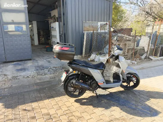 2023 Peugeot Tweet 125 benzinli otomatik motosiklet - Fotoğraf 3