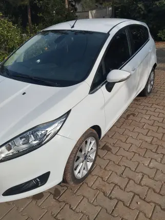 2016 Ford Fiesta 1.6 benzinli otomatik otomobil - Fotoğraf 3
