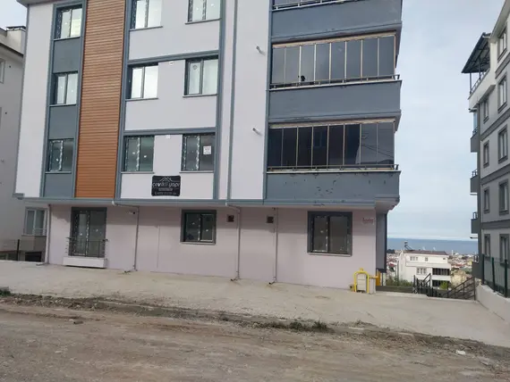 Sinop Gerze Cumhuriyet Mahallesi 2+1 85 m² satılık daire - Fotoğraf 2