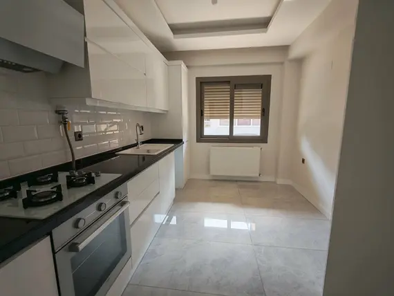 İzmir Tire Hürriyet Mahallesi 2+1 100 m² kiralık daire - Fotoğraf 2