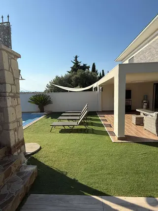 İzmir Çeşme Sakarya Mahallesi 4+1 210 m² kiralık villa - Fotoğraf 3