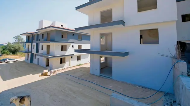 İzmir Foça Mustafa Kemal Atatürk Mahallesi 1+1 100 m² satılık daire - Fotoğraf 2