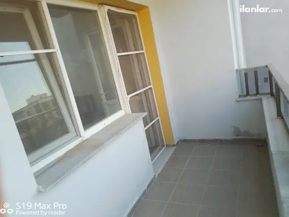 Manisa Akhisar Hürriyet Mahallesi 3+1 130 m² kiralık daire - Fotoğraf 2