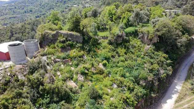 Antalya Alanya Burçaklar Mahallesi 520 m² satılık villa arsa - Fotoğraf 3
