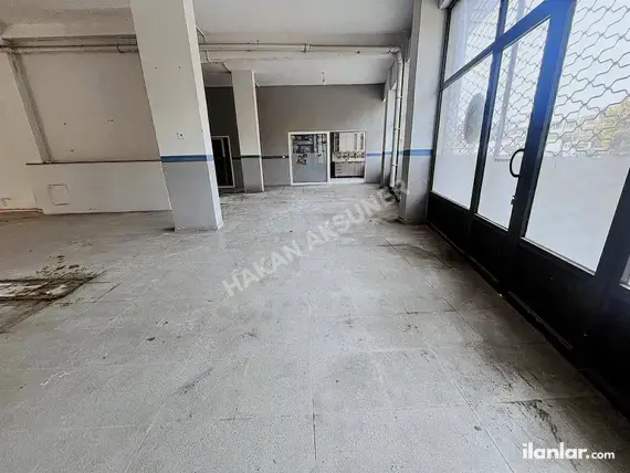İzmir Bornova Yeşilova Mahallesi 240 m² kiralık dükkan & Mağaza - Fotoğraf 2