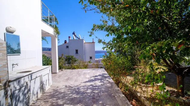 İzmir Karaburun Mordoğan Mahallesi 4+1 160 m² satılık müstakil Ev - Fotoğraf 2