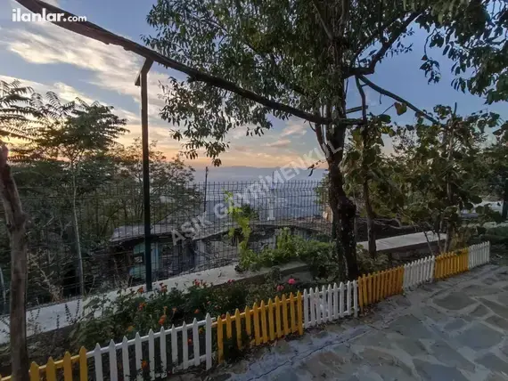 İzmir Tire Cambazlı Mahallesi 5.5+1 500 m² satılık müstakil Ev - Fotoğraf 2