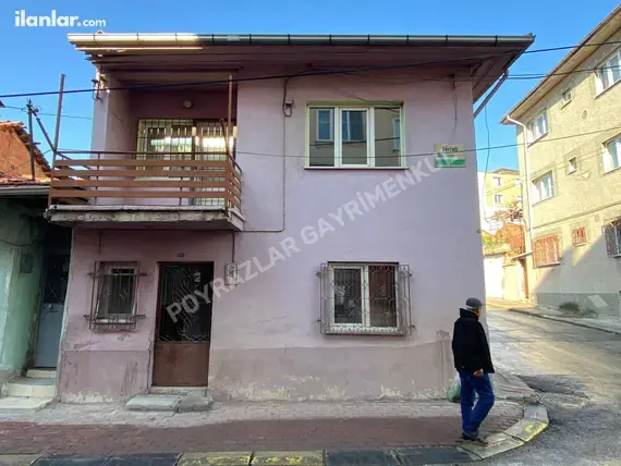 Uşak Merkez Karaağaç Mahallesi 4+2 246 m² satılık müstakil Ev - Fotoğraf 2