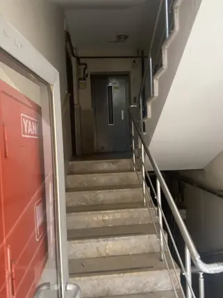 Karabük Merkez 100.Yıl Mahallesi 3+1 130 m² satılık daire - Fotoğraf 2