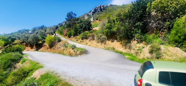 Antalya Alanya Büyükpınar Mahallesi 687 m² satılık villa arsa - Fotoğraf 2