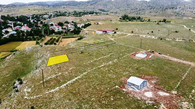 Antalya Korkuteli Taşkesiği Mahallesi 568 m² satılık konut arsa - Fotoğraf 3