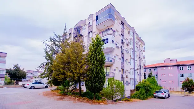 İzmir Karabağlar Devrim Mahallesi 3+1 150 m² satılık daire - Fotoğraf 2