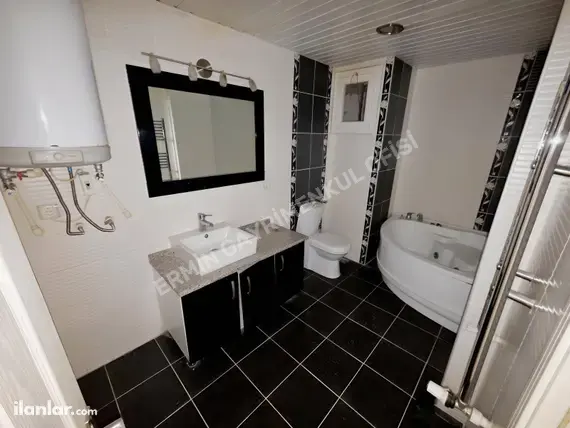 İzmir Balçova Onur Mahallesi 3+1 118 m² kiralık daire - Fotoğraf 2