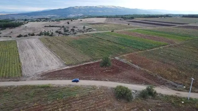 Denizli Acıpayam Akalan Mahallesi 2.201 m² satılık tarla arsa - Fotoğraf 3