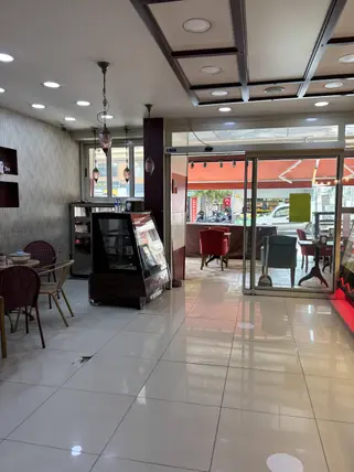İzmir Buca Gaziler Mahallesi 300 m² devren Satılık pastane & Fırın - Fotoğraf 2