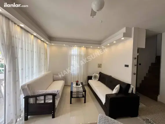 İzmir Çeşme Yalı Mahallesi 2.5+1 250 m² kiralık müstakil Ev - Fotoğraf 2