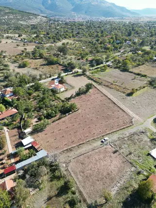 Denizli Tavas Yaka Mahallesi 725 m² satılık konut arsa - Fotoğraf 3