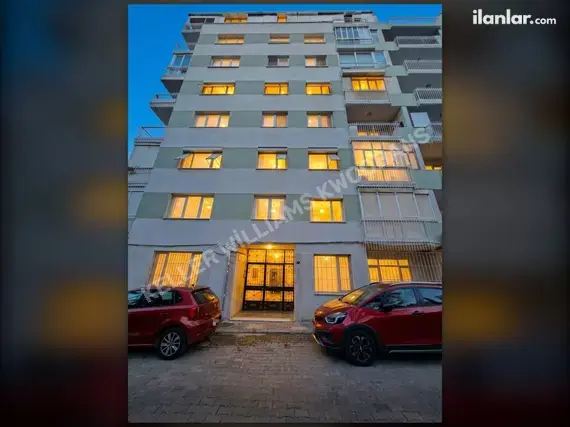 İzmir Bornova Erzene Mahallesi 3+1 130 m² kiralık daire - Fotoğraf 3