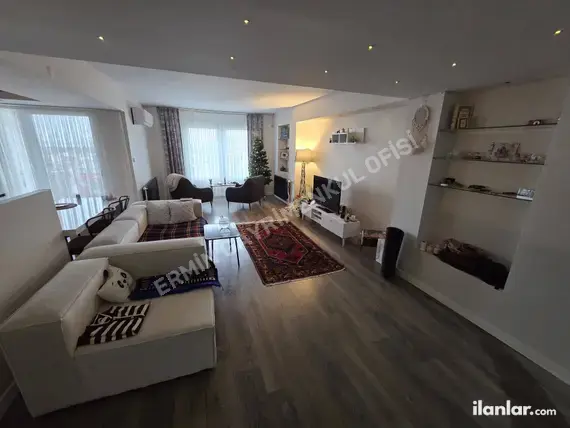 İzmir Balçova Korutürk Mahallesi 2+1 140 m² satılık daire - Fotoğraf 2