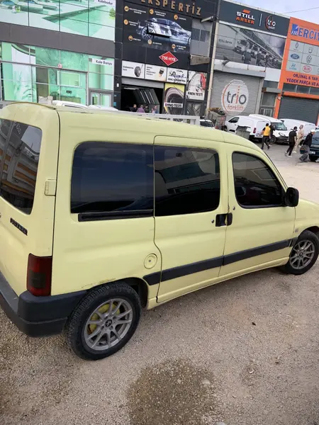 İlan Görseli https://cdn.ilanlar.com/images/l1/l2/{width}/{height}/10002385_1761030467436858635.jpg