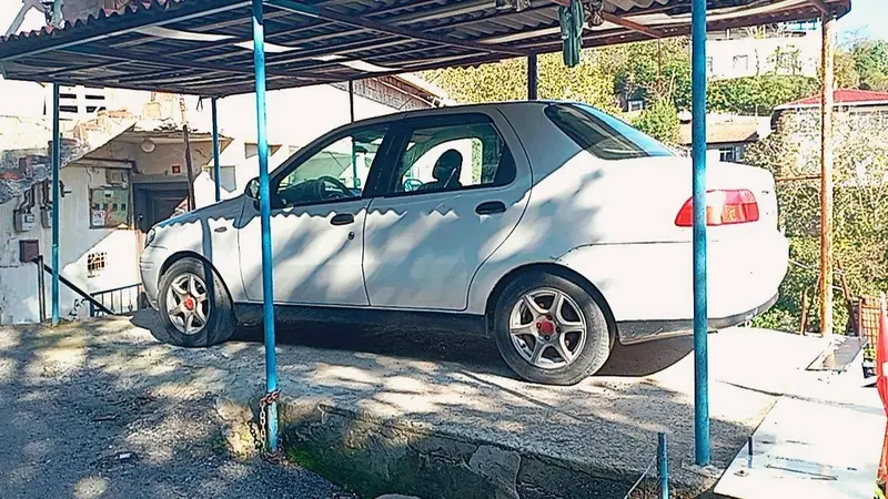 İlan Görseli https://cdn.ilanlar.com/images/l1/l2/{width}/{height}/10002922_1763530212252893884.jpg