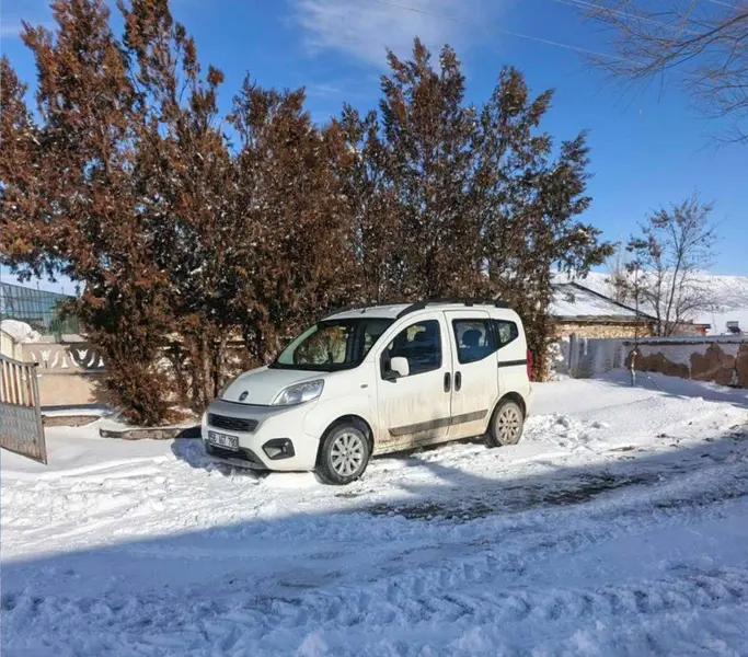 İlan Görseli https://cdn.ilanlar.com/images/l1/l2/{width}/{height}/10004883_1773736691584836889.jpg