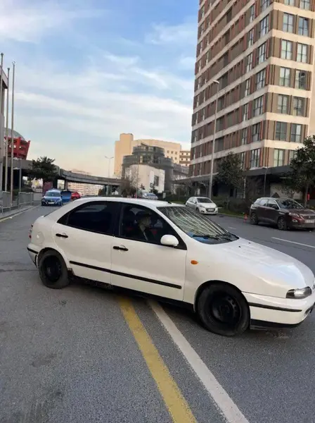 İlan Görseli https://cdn.ilanlar.com/images/l1/l2/{width}/{height}/10005155_1774635433147835088.jpg