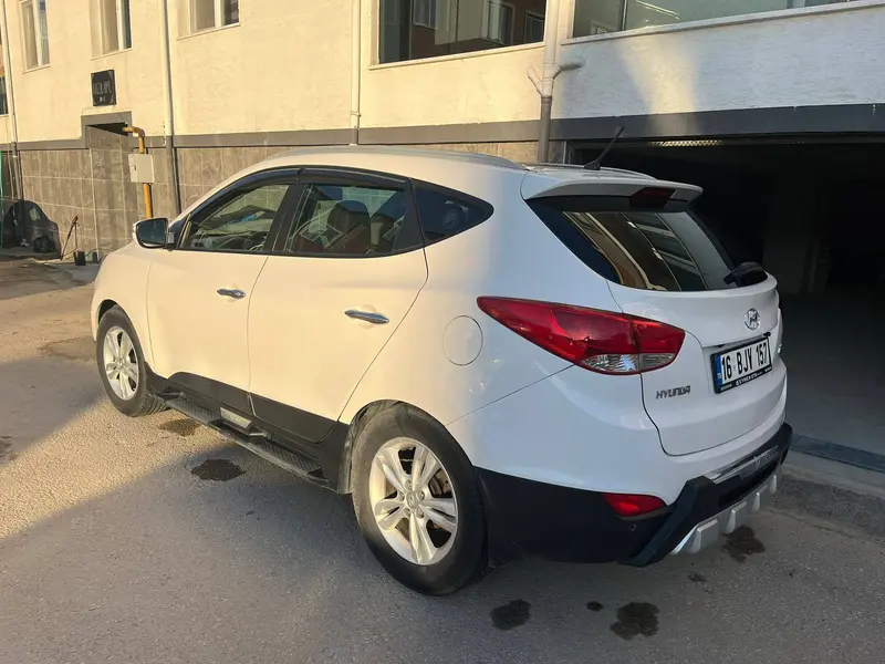 İlan Görseli https://cdn.ilanlar.com/images/l1/l2/{width}/{height}/10005180_1774712429980700647.jpg