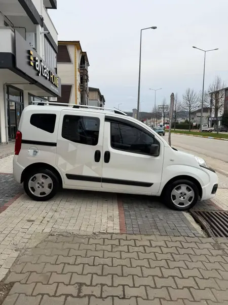 İlan Görseli https://cdn.ilanlar.com/images/l1/l2/{width}/{height}/10005369_1775169874682138813.jpg