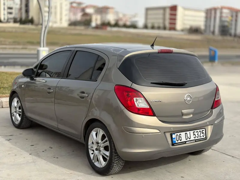 HATASIZ OPEL CORSA 1.4 TWİNPORT ENJOY