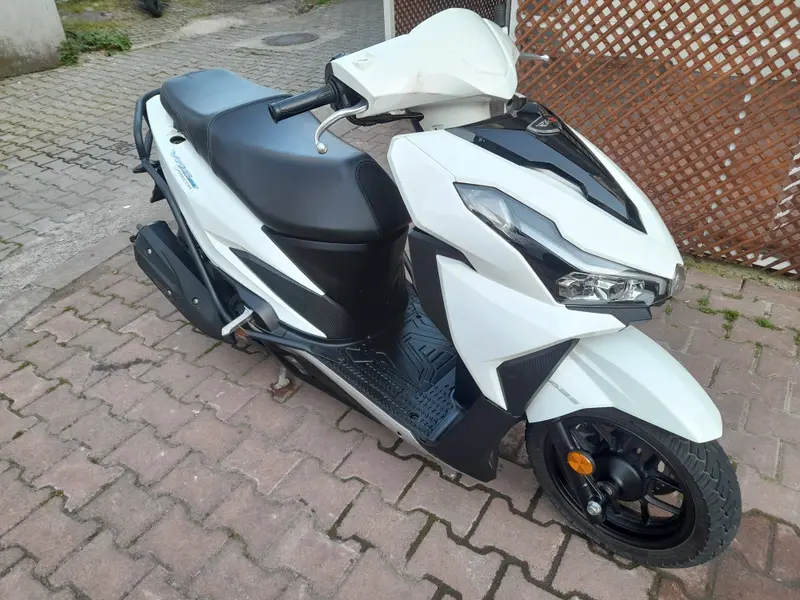 2025 model 13500 kmde çanta ruhsata işli rks vrs 125