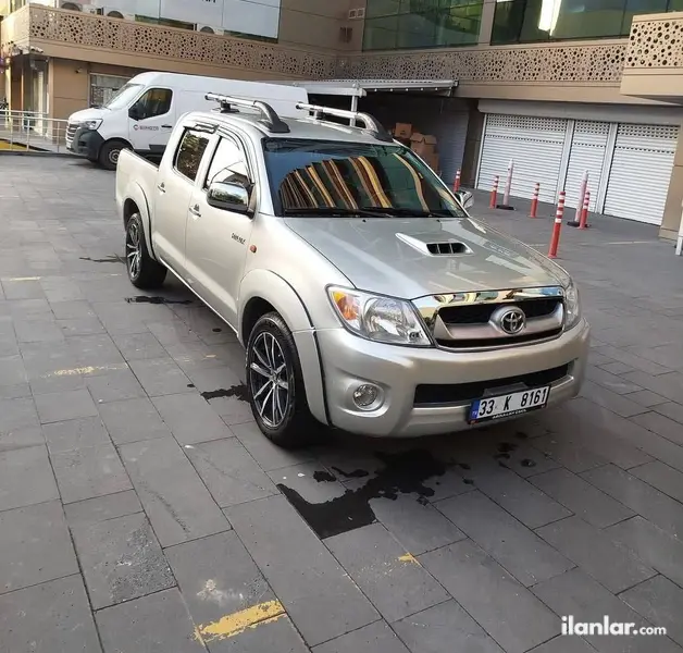 2010 Toyota Hilux 2.5 D-4D dizel manuel arazi, SUV, Pick-up - Fotoğraf 1