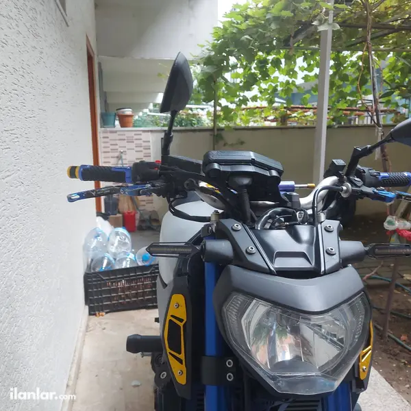 2016 Yamaha MT 09 benzinli manuel motosiklet - Fotoğraf 1