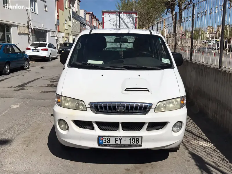 2005 Hyundai Starex 2.5 CRDI dizel otomatik minivan & Panelvan - Fotoğraf 1