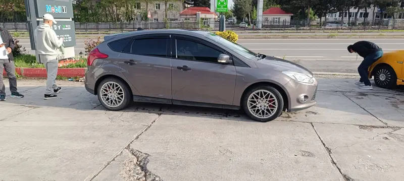 2012 Ford Focus 1.6 TDCi dizel manuel otomobil - Fotoğraf 1