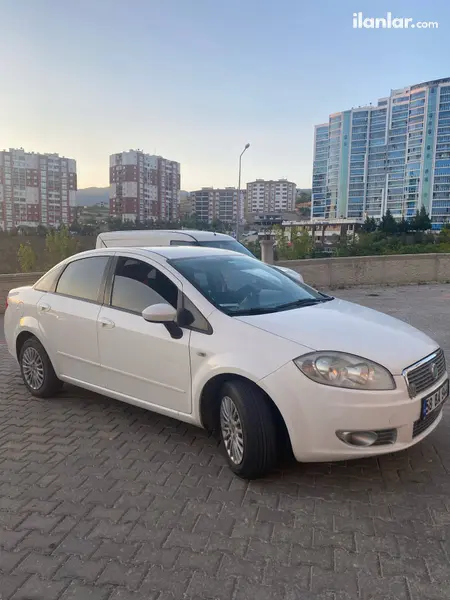 2012 Fiat Linea 1.3 Multijet dizel manuel otomobil - Fotoğraf 1