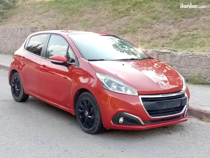 2019 Peugeot 208 1.6 THP benzinli manuel otomobil - Fotoğraf 1
