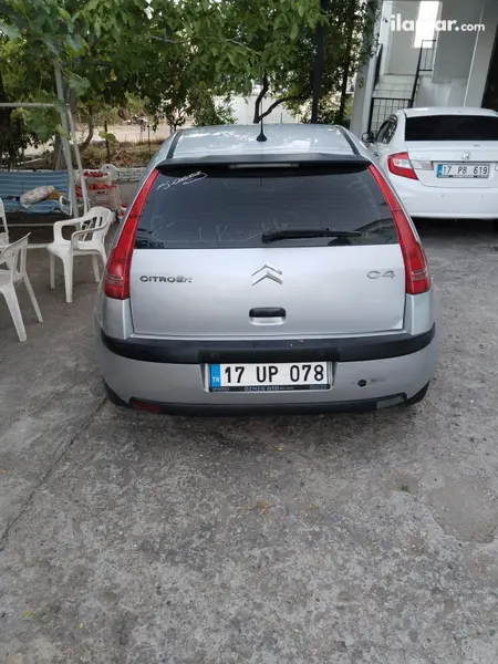 2009 Citroen C4 1.4 benzinli manuel otomobil - Fotoğraf 1