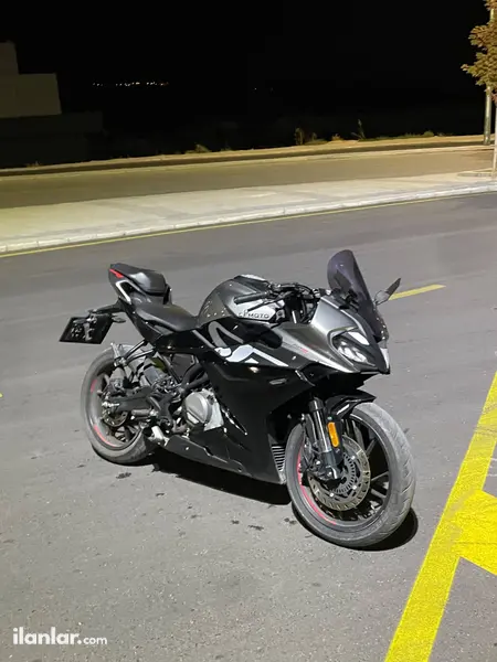 2023 CFmoto 250SR benzinli manuel motosiklet - Fotoğraf 1