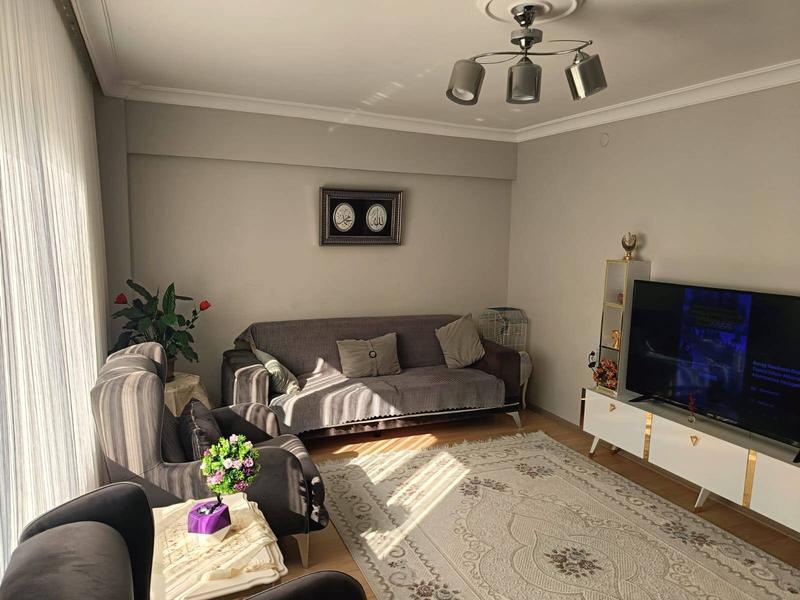 İlan Görseli https://cdn.ilanlar.com/images/l1/l2/{width}/{height}/30000786_1752494833838005828.jpg