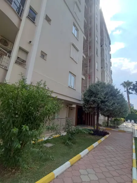 İlan Görseli https://cdn.ilanlar.com/images/l1/l2/{width}/{height}/30001015_1757267485177967155.jpg