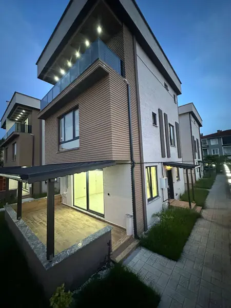 İlan Görseli https://cdn.ilanlar.com/images/l1/l2/30001642_1754595952392679396.jpg?mode=pad&bgcolor=F8FAFB