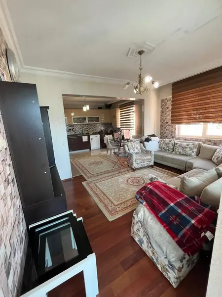 İlan Görseli https://cdn.ilanlar.com/images/l1/l2/30002440_1756492787466373239.jpg?mode=pad&bgcolor=F8FAFB