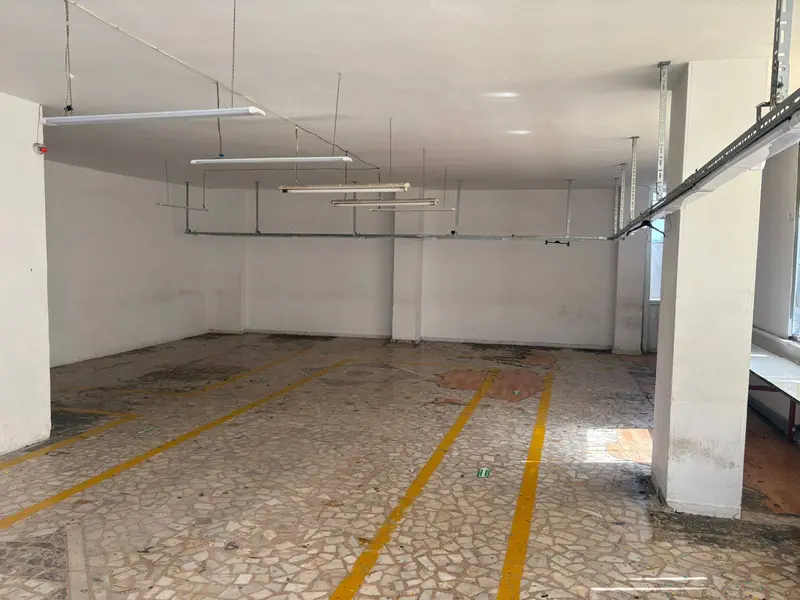 İlan Görseli https://cdn.ilanlar.com/images/l1/l2/{width}/{height}/30002504_1756610481686211715.jpg